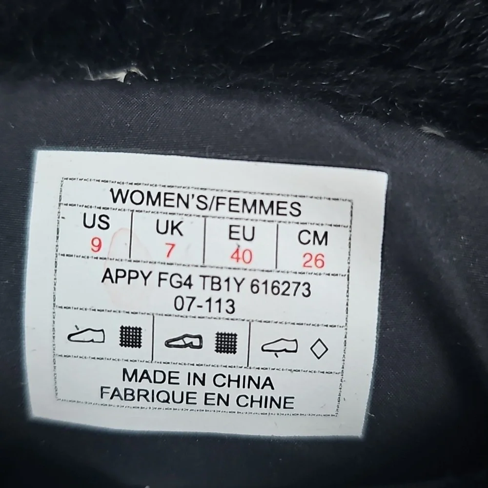 Women's The North Face Snow Boots sz 9